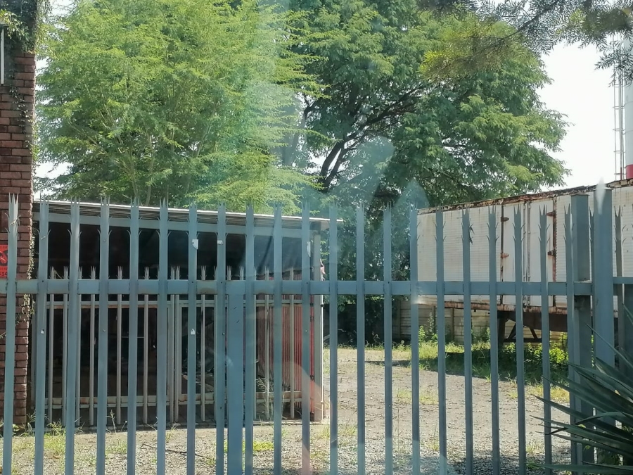 Commercial Property for Sale in Waterval East North West